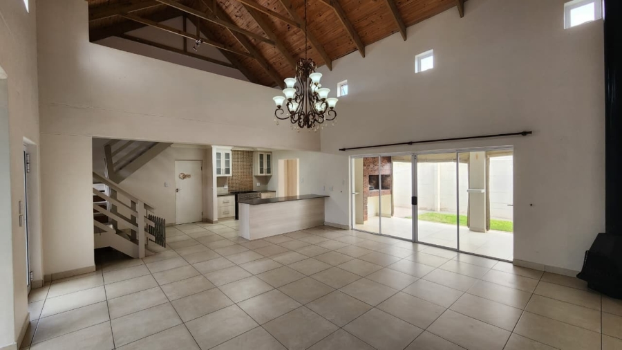 5 Bedroom Property for Sale in Laguna Sands Western Cape